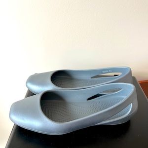 Crocs women flats ballet shoes,size 6